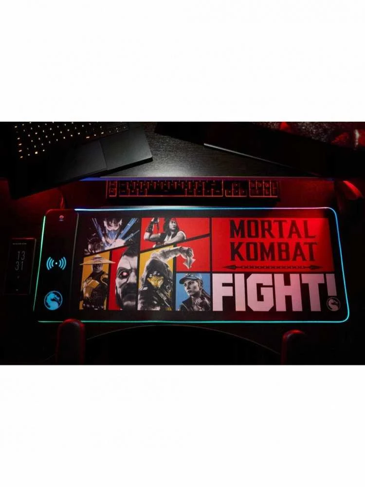 „Numskull Mortal Kombat“ – didelis žaidimų kilimėlis ir mobiliojo telefono įkroviklis