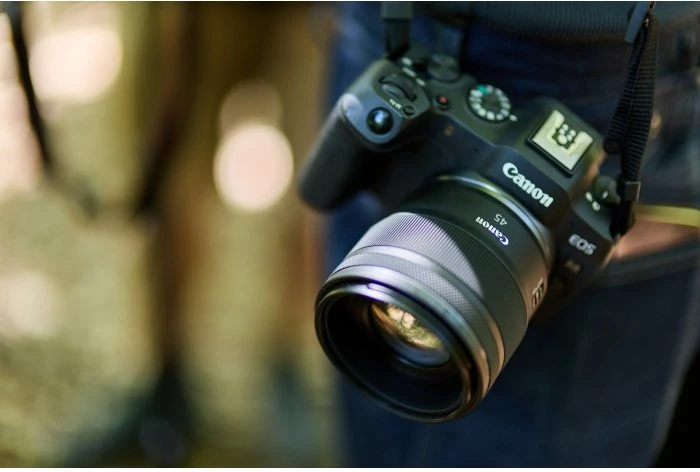 Objektyvas „Canon RF 45mm F1.2 STM“