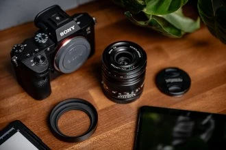 Objektyvas Voigtlander APO Lanthar 28 mm f/2,0, skirtas Sony E