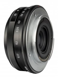 „Voigtlander“ spalvotas „Skopar“ 18 mm f/2.8 objektyvas, skirtas „Fujifilm X“ – juodas