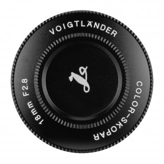 „Voigtlander“ spalvotas „Skopar“ 18 mm f/2.8 objektyvas, skirtas „Fujifilm X“ – juodas