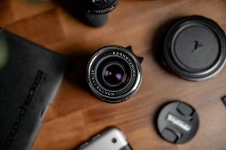 Voigtlander Nokton I Vintage Line 28 mm f/1,5 objektyvas Leica M - juodas