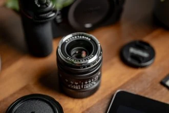Voigtlander Nokton I Vintage Line 28 mm f/1,5 objektyvas Leica M - juodas