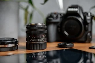 Voigtlander Nokton I Vintage Line 28 mm f/1,5 objektyvas Leica M - juodas