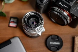 Objektyvas Voigtlander Nokton II Vintage Line 28 mm f/1,5, skirtas Leica M – sidabrinis