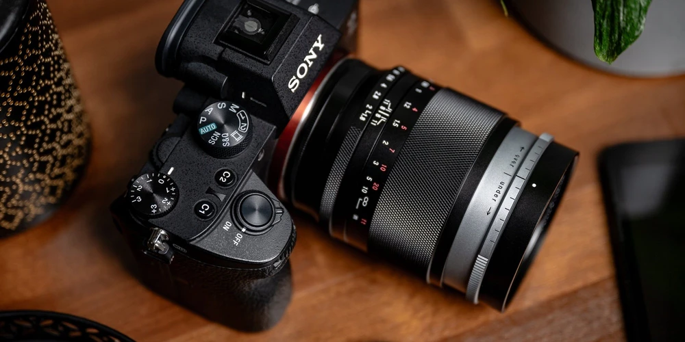 Objektyvas Voigtlander Portrait Heliar 75 mm f/1,8, skirtas Sony E