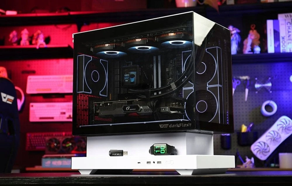 „Darkflash F1“ kompiuterio korpusas (Baltas) + 6 ARGB ventiliatoriai