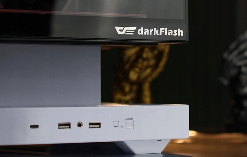 „Darkflash F1“ kompiuterio korpusas (Baltas) + 6 ARGB ventiliatoriai