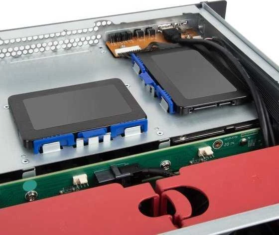 Rackmount „SilverStone SST–RM43–320–RS“ stovo montuojamas serveris