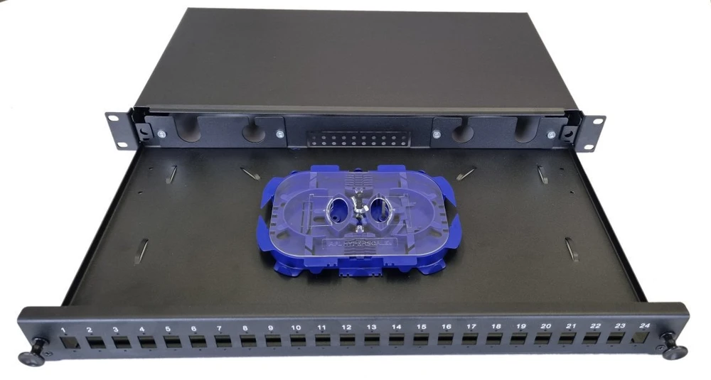 Oem Ištraukiama optinė vonia 1U, 24x SC simplex (24x LC duplex, 24x E2000) su OPTRONIC kasete 24 suvirinimo siūlėms, juoda