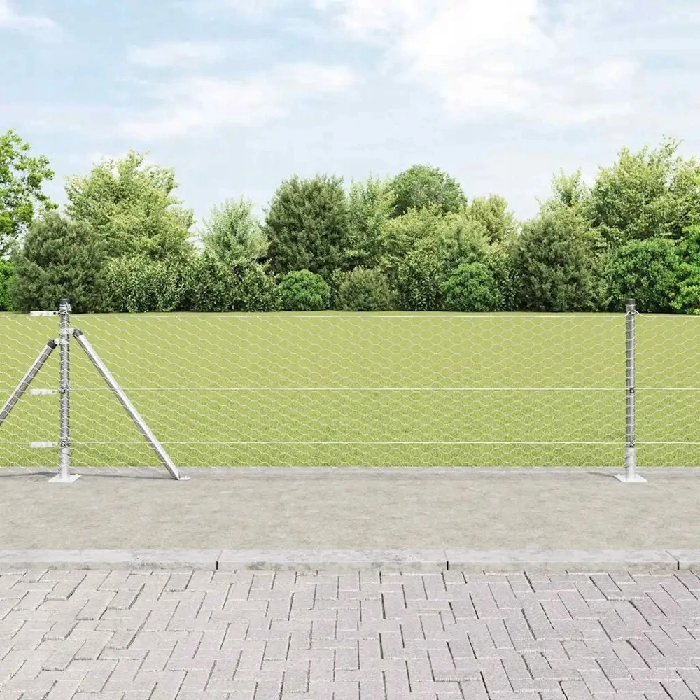 Šešiakampė tvora su betono pagrindu 25 x 0,5 m Sidabrinė