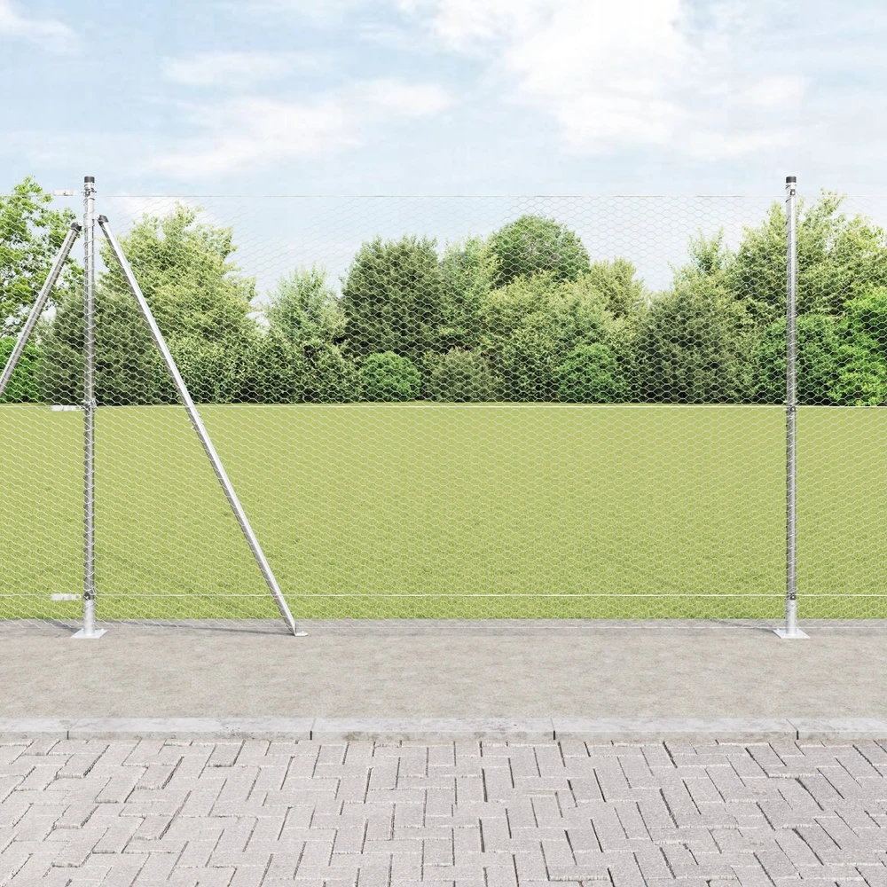 Šešiakampė tvora su betono pagrindu 10 x 1,5 m Sidabrinė