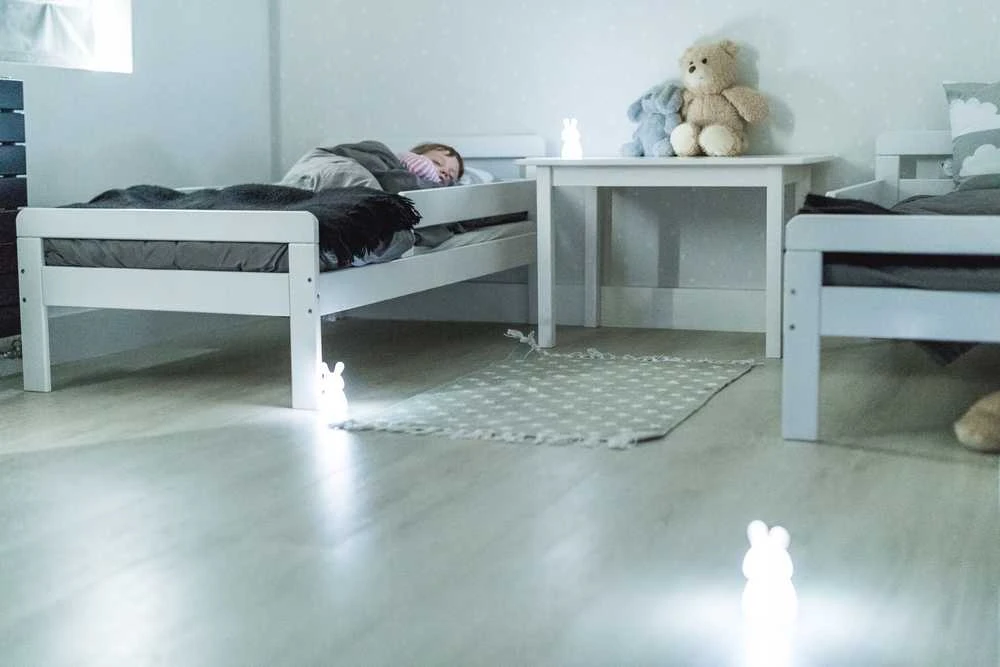 Olala Boutique Olala LED naktinė lempa - Kiškis Charly, rožinė