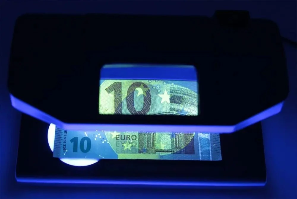 Olympia UV 588 banknotų tikrinimo įrenginys