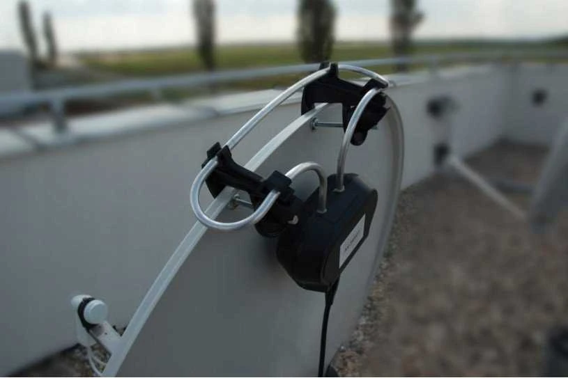 Antena DVB-T SYNAPS AHD-390 Clip ON