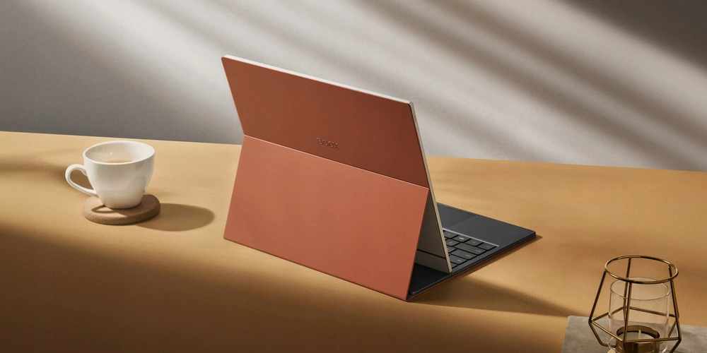 Onyx Boox Note Max / Tab X C magnetinis dėklas su klaviatūra, rudas