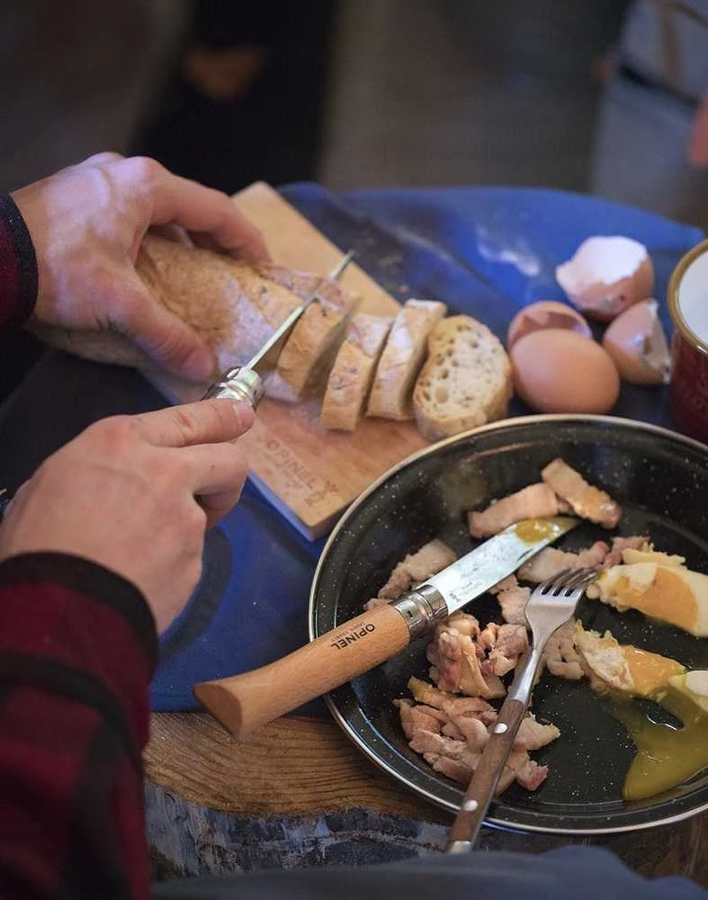 Opinel peilis Nr.8 riešutmedžio rankena dėžutėje
