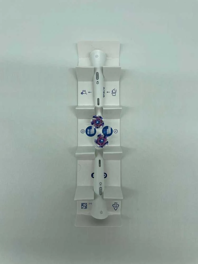 Oral-B iO galvutės pakuotėje