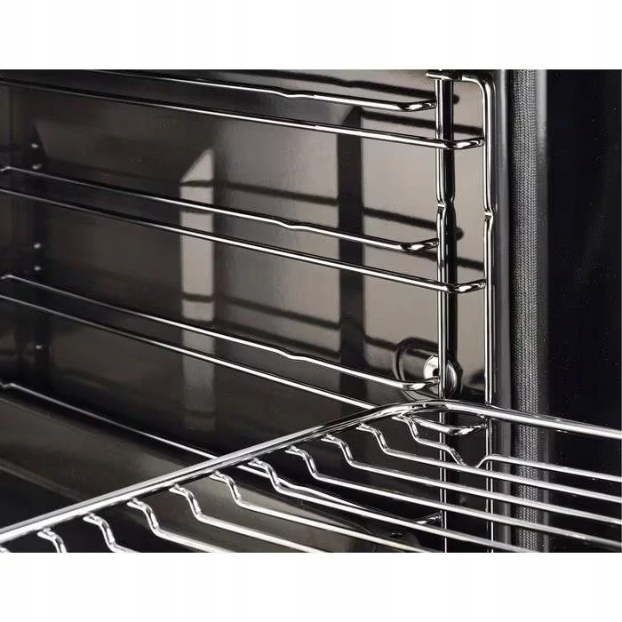 70l.talpos įmontuojama garinė juodos spalvos orkaitė Electrolux EOB8S39WZ