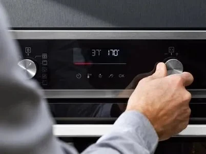 Garinė orkaitė "SteamCrisp" su maisto termometru Electrolux EOC6H76X