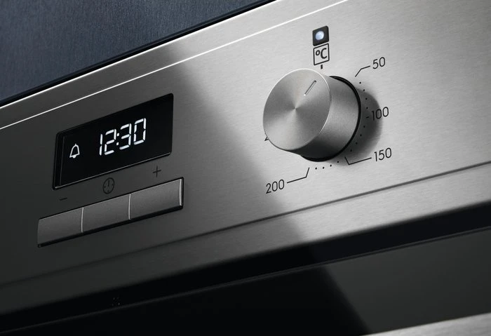 Ner.plieno spalvos orkaitė Electrolux EOD3H40BX