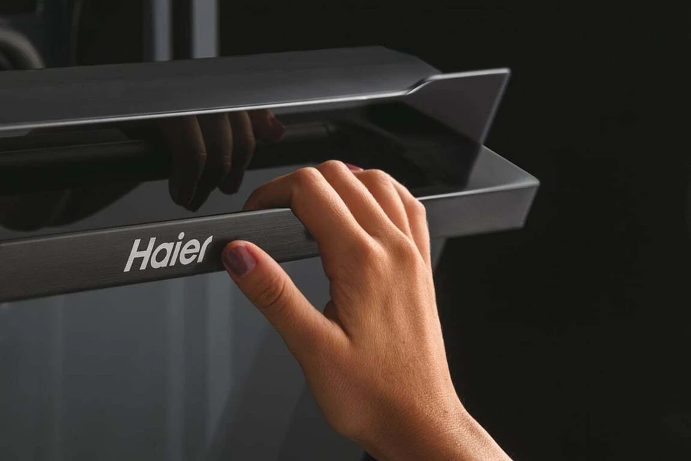 Orkaitė Haier Oven | HWO60SM2B9BH | 70 L | Electric | Pyrolytic/Hydrolytic | Touch | Height 59.5 cm | Plotis 59.5 cm | Juodas