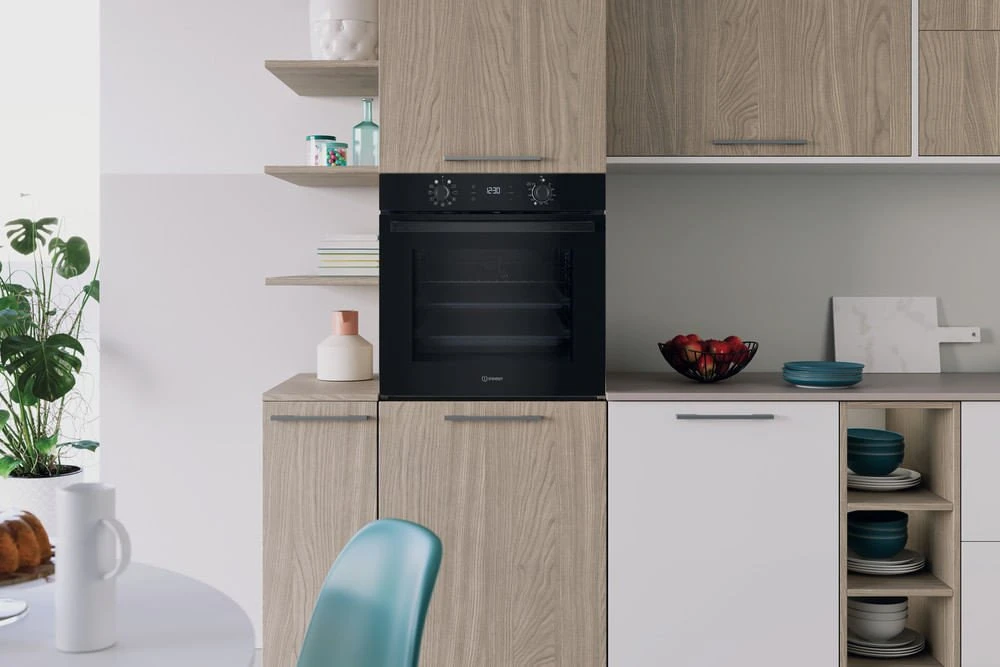 INDESIT orkaitė | IO K58HS B | 71 l | Elektrinė | Hidrolizinė | Elektroninė | Konvekcinė | Aukštis 59,5 cm | Plotis 59,5 cm | Juodas