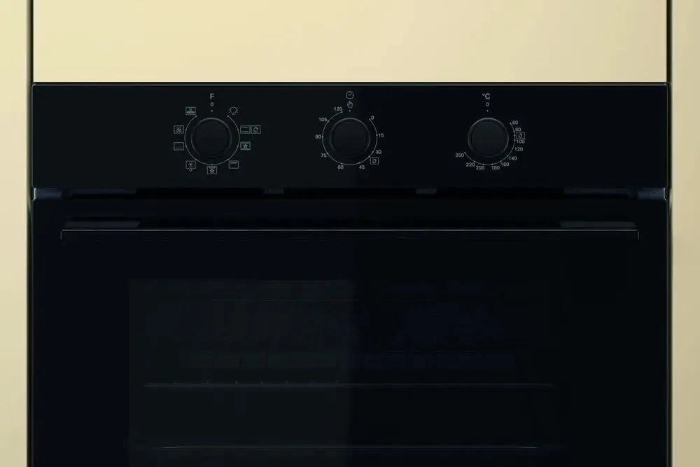 orkaitė Whirlpool OMK38HU0B