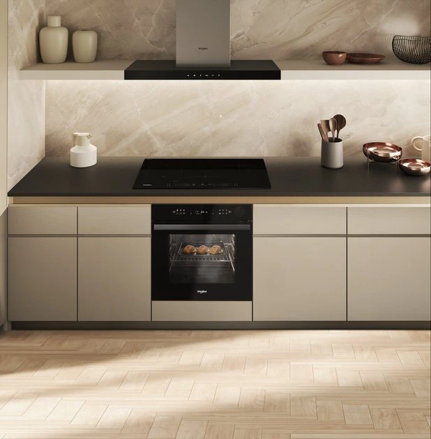 „Whirlpool“ orkaitė | AKZ9S 8220 FB | 73 l | Elektrinė | Hidrolizinė | Elektroninė | Garų funkcija | Konvekcinė | Aukštis 59,5 cm | Plotis 59,5 cm | Juodas