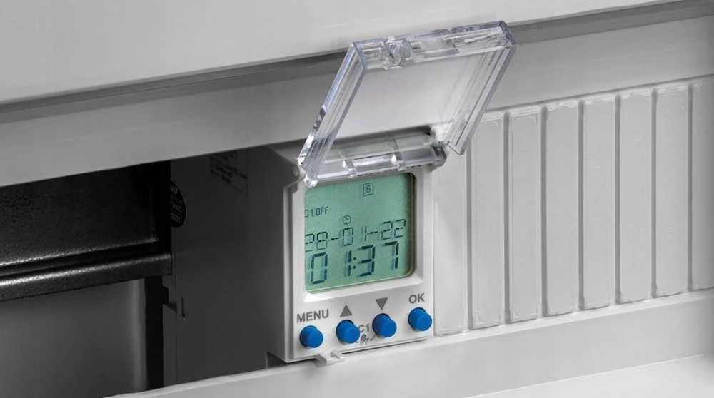 Orno Elektroninis Elektroninis astronomijos ir laiko programuotojas, 100 programų, 3 meniu kalbos, 2 reliniai išėjimai, maks. 16A/230V, 2 modulių pločio, DIN TH-35mm