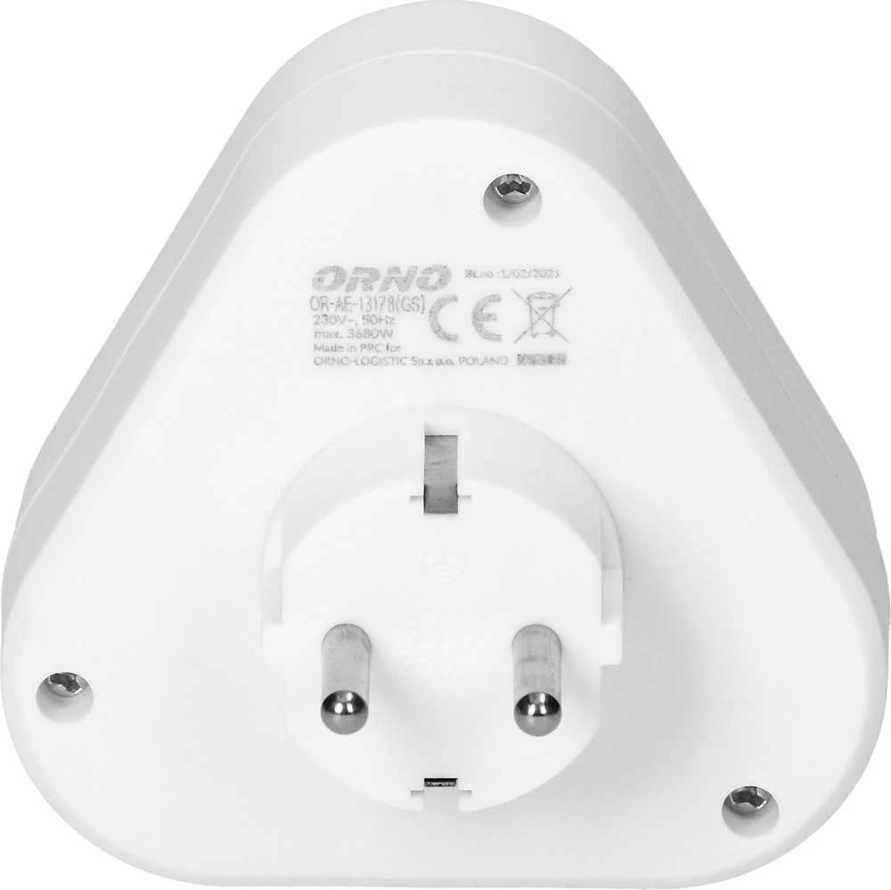 Orno Trijų lizdų Schuko tipo baltas kištukinis adapteris