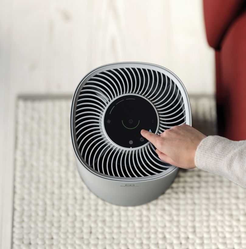 Drėkintuvas „Electrolux“ oro valytuvas FA31-201GY tinka kambariams iki 40 m², šviesiai pilkas