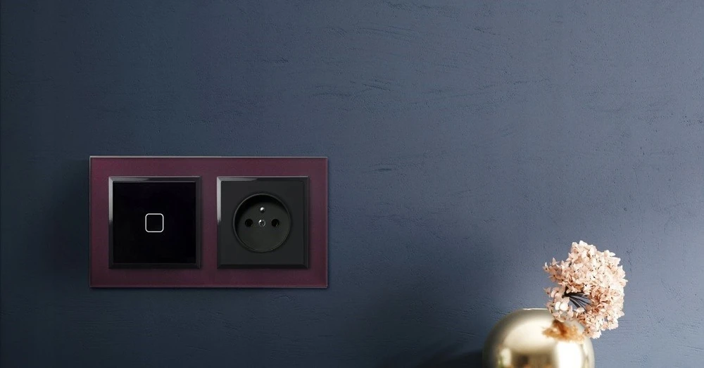 Ospel Vieno paspaudimo mygtukas „Sonata Touch ŁPD-21RS/M/31“ su foniniu apšvietimu 10AX 230V baltas stiklas
