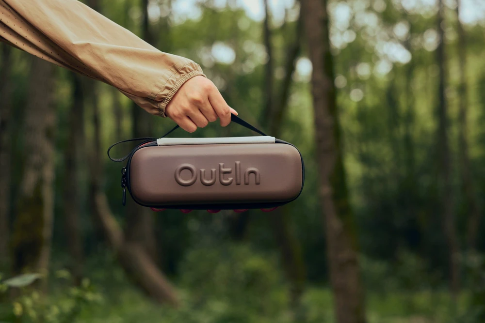 OutIn EVA etui smėlio spalva