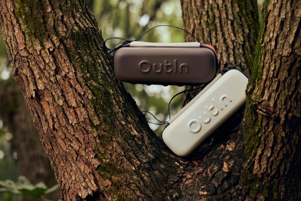 OutIn EVA etui smėlio spalva