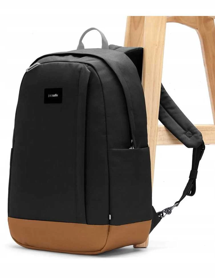 Miesto kuprinė Pacsafe Go 25L – Juoda su apsauga nuo vagysčių