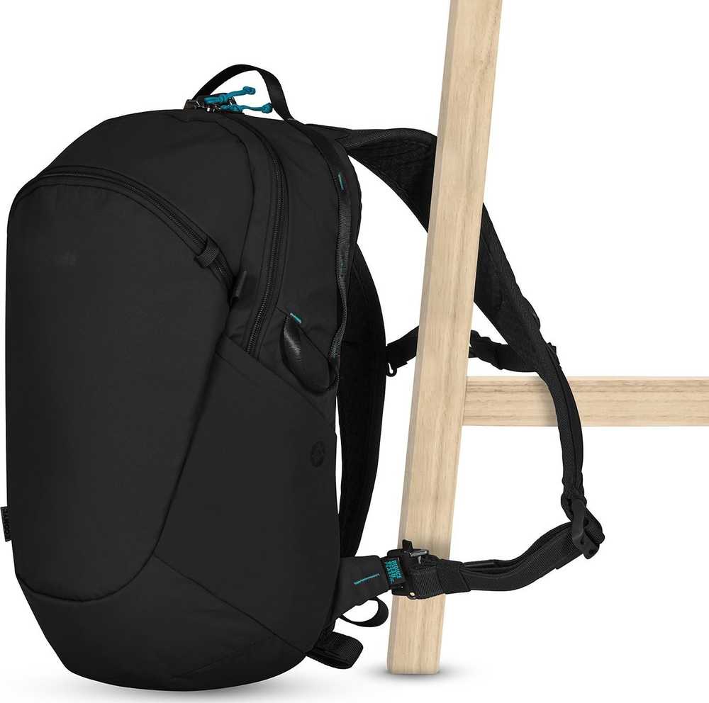 Pacsafe Eco 18L kuprinė ECONYL® juoda