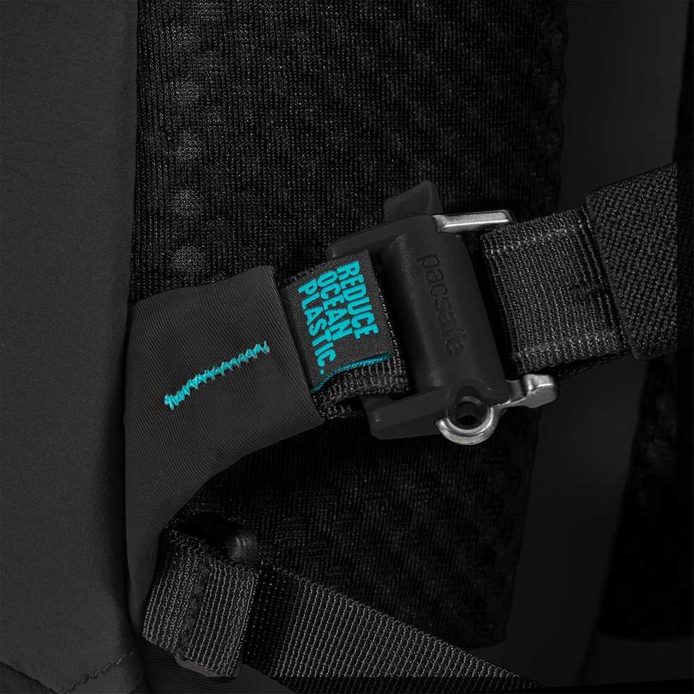 Pacsafe Eco 18L kuprinė ECONYL® juoda