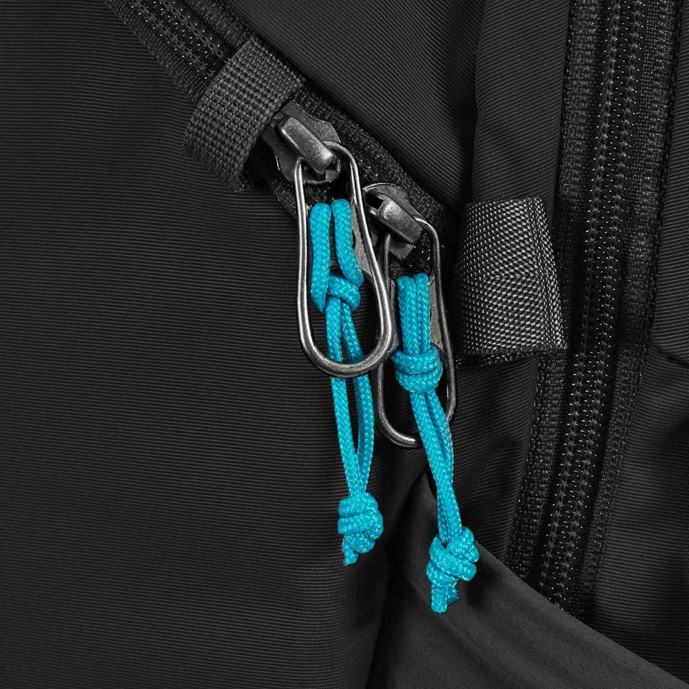 Pacsafe Eco 18L kuprinė ECONYL® juoda