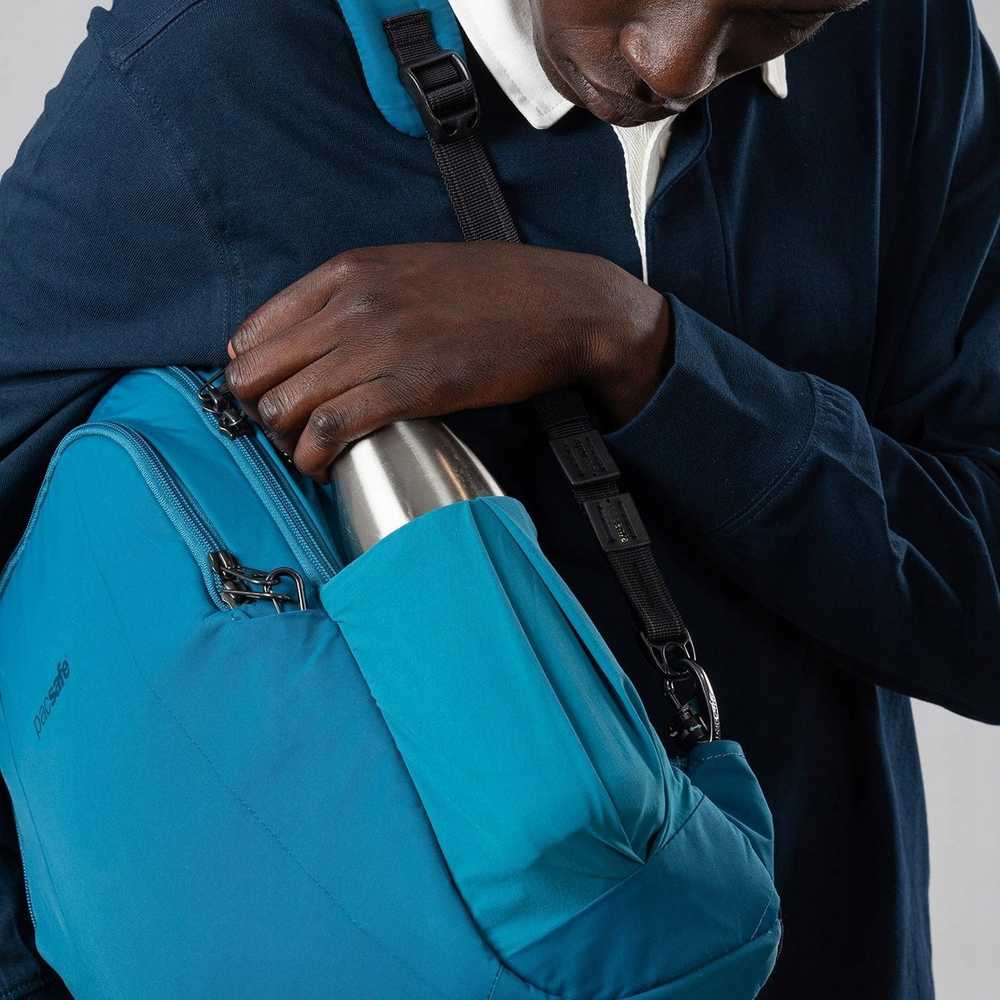 "Pacsafe LS350" miesto kuprinė su apsauga nuo vagystės - turkio spalvos