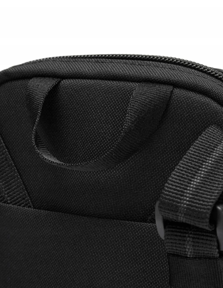 Pacsafe RFIDsafe Tech Crossbody juoda
