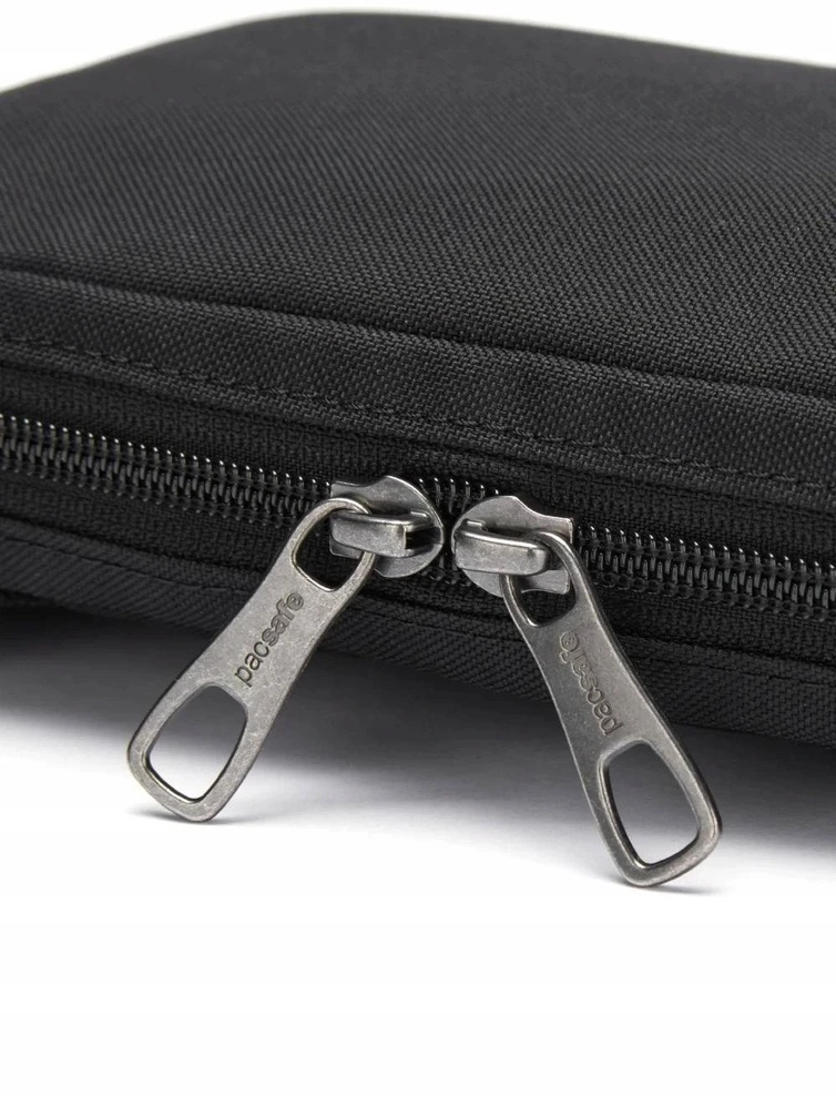 Pacsafe RFIDsafe Tech Crossbody juoda