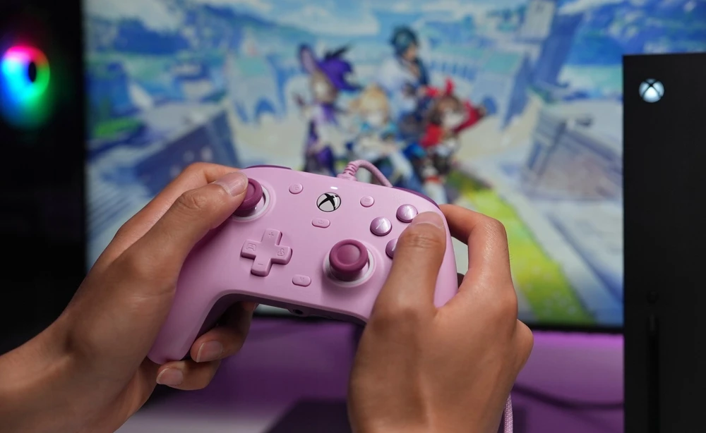Laidinis žaidimų valdiklis GameSir G7 SE (violetinė)