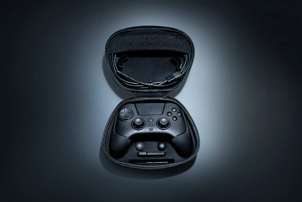 Razer Gaming Controller | Raiju V3 Pro for PS5 & PC | Juodas