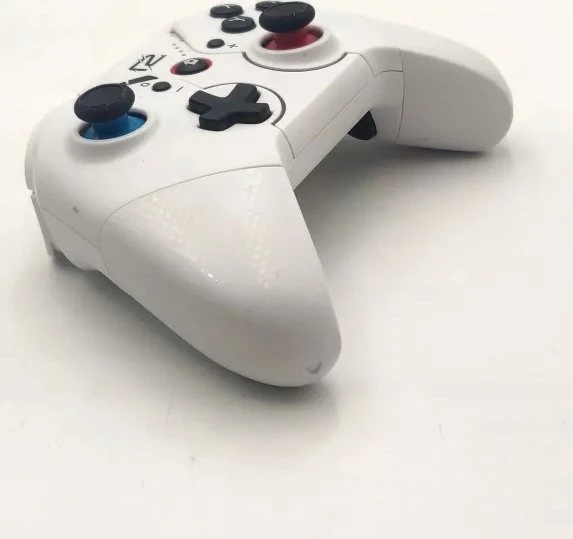Pad ready2gaming Nintendo Switch Pro Pad X Baltas (R2GNSWPROPADXWHITE)