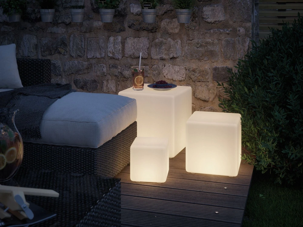 Pakabinamas šviestuvas Paulmann „Plug & Shine CUBE“ sodo šviestuvas 300x300 6,5 W 3000 K 575 lm IP67 24 V baltas