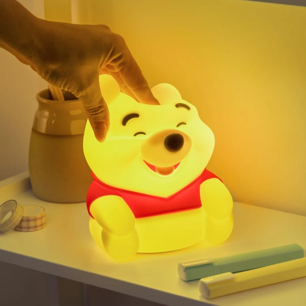 Paladone PALADONE Disney Silikonowa Akumulatorowa Lampka SquishyGlo Mikė Pukuotukas