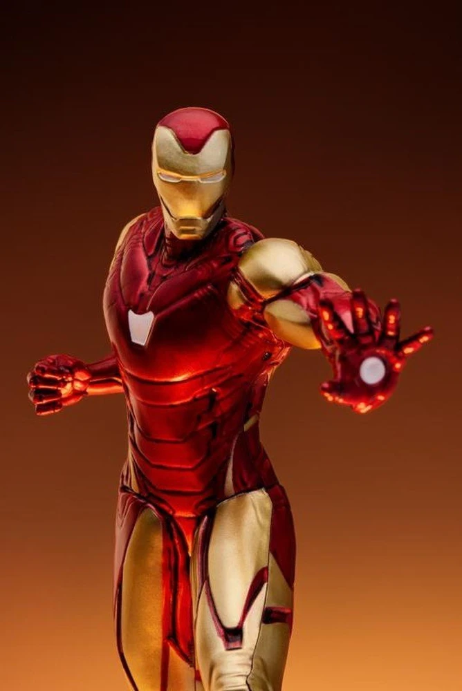 Paladone Marvel Iron Man Diorama lempa | 31,5 cm