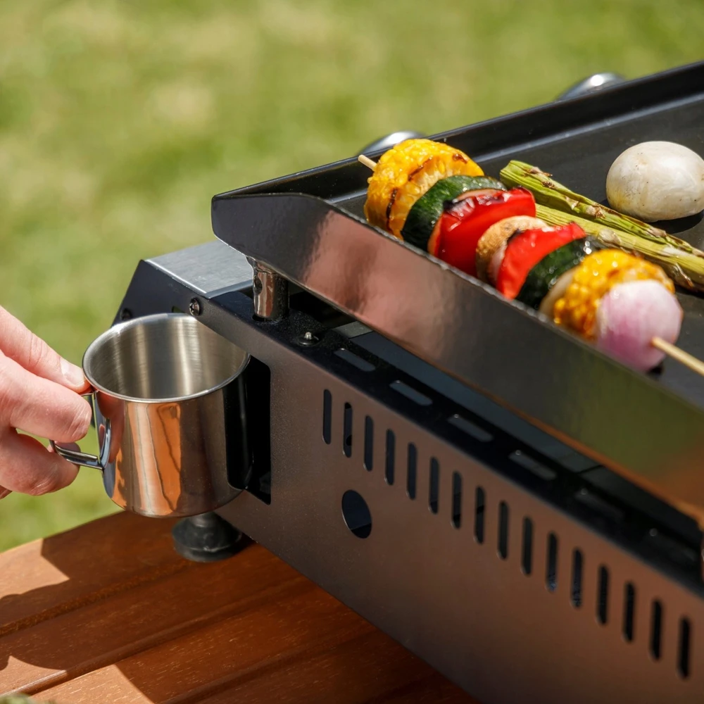 Black & Decker juodas+decker Juodas & Decker BXOP7350E 3-burner gas barbecue