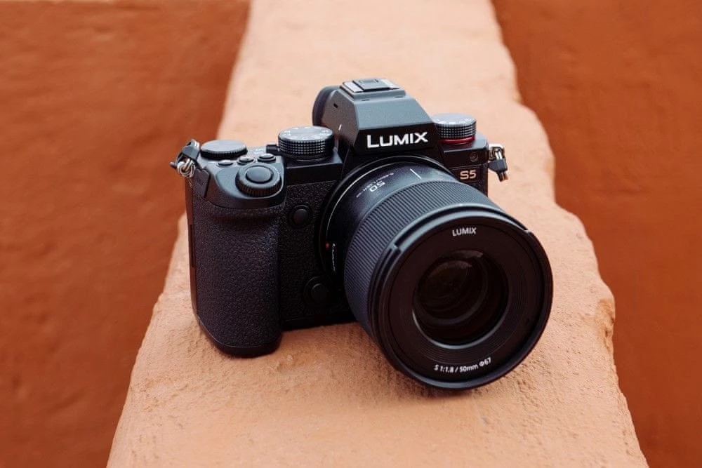 Objektyvas „Panasonic LUMIX S 50mm F1.8“ (S-S50)